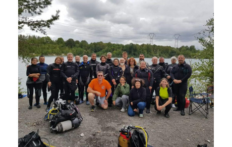 LES TRAPARDS reprennent de la bouteille...